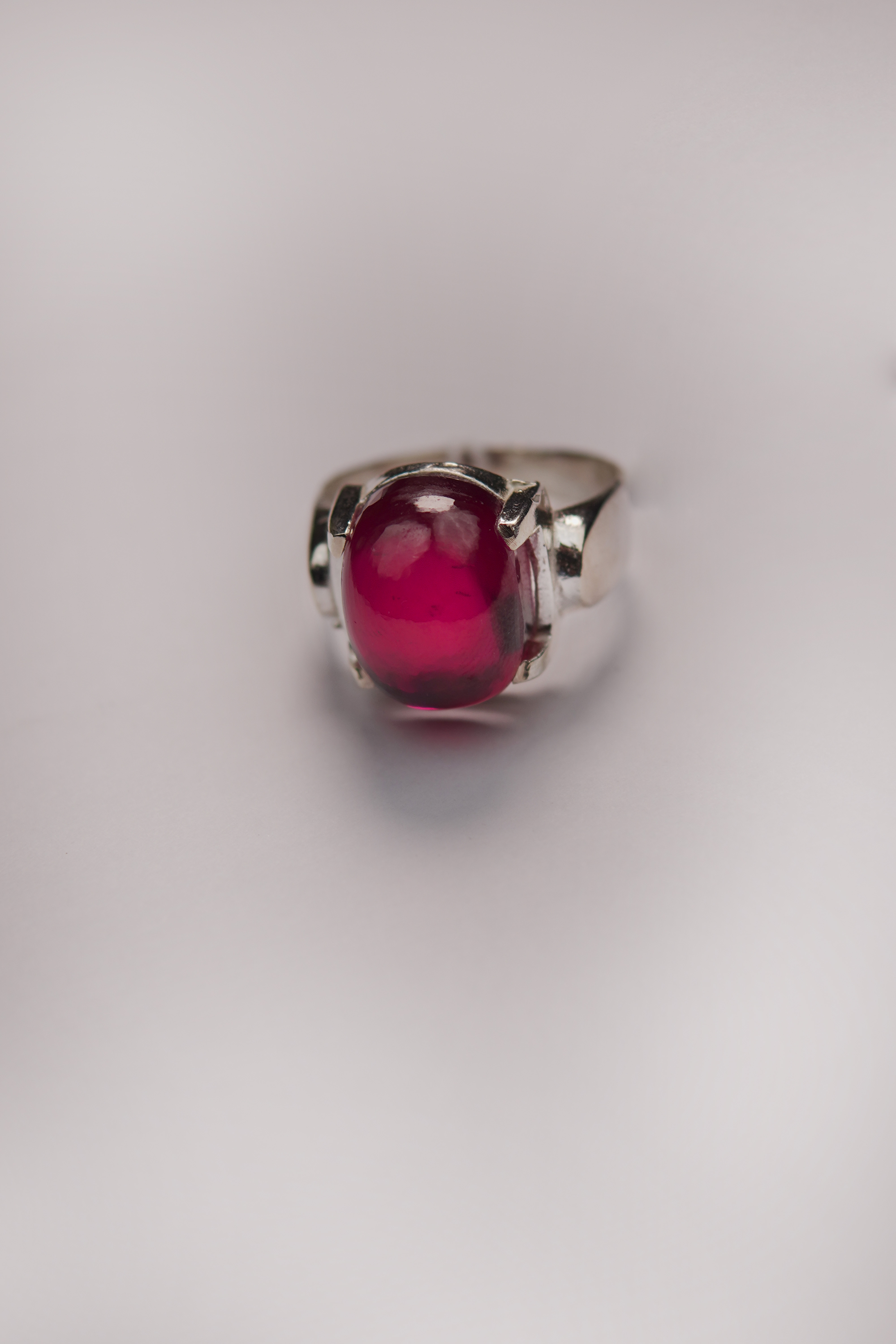 Rubie Ring-Astrologer in Lahore